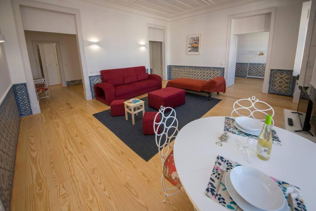 Apartamento Luxurious Cais Do Sodre, 4 Bedrooms With View Lisboa