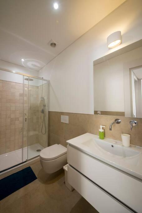 Luxurious Cais Do Sodre, 4 Bedrooms With View * Lisboa