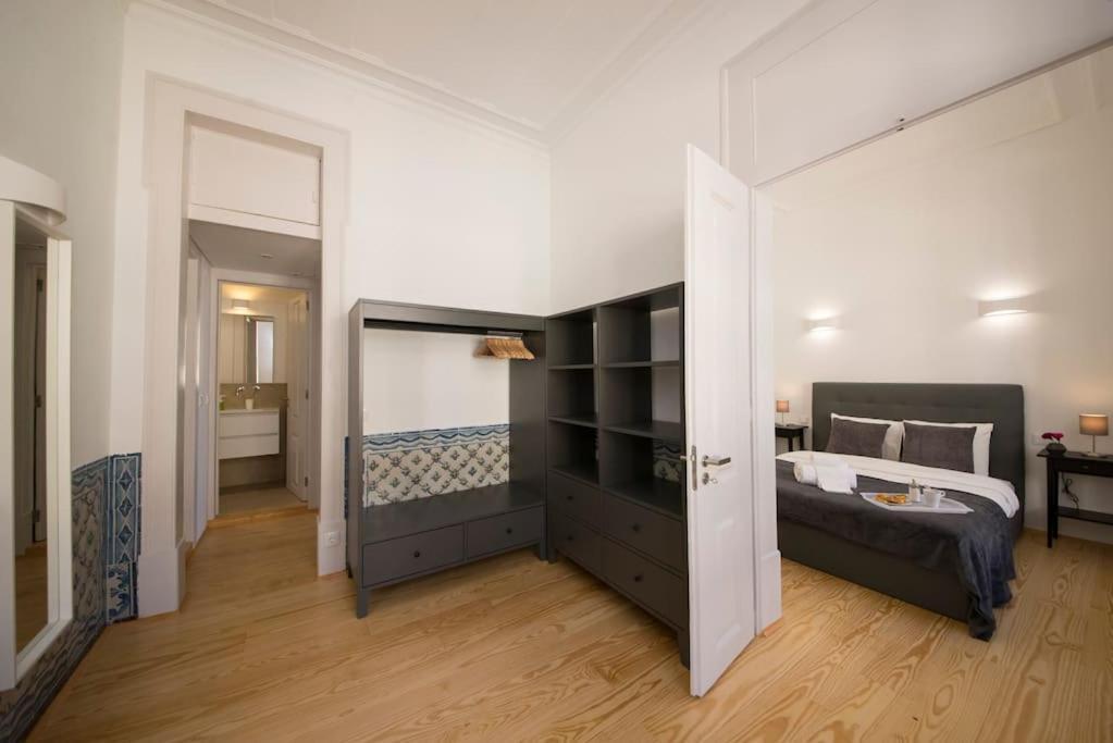 Luxurious Cais Do Sodre, 4 Bedrooms With View