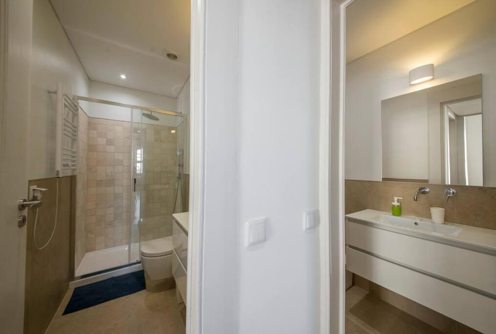 Luxurious Cais Do Sodre, 4 Bedrooms With View Apartamento Lisboa